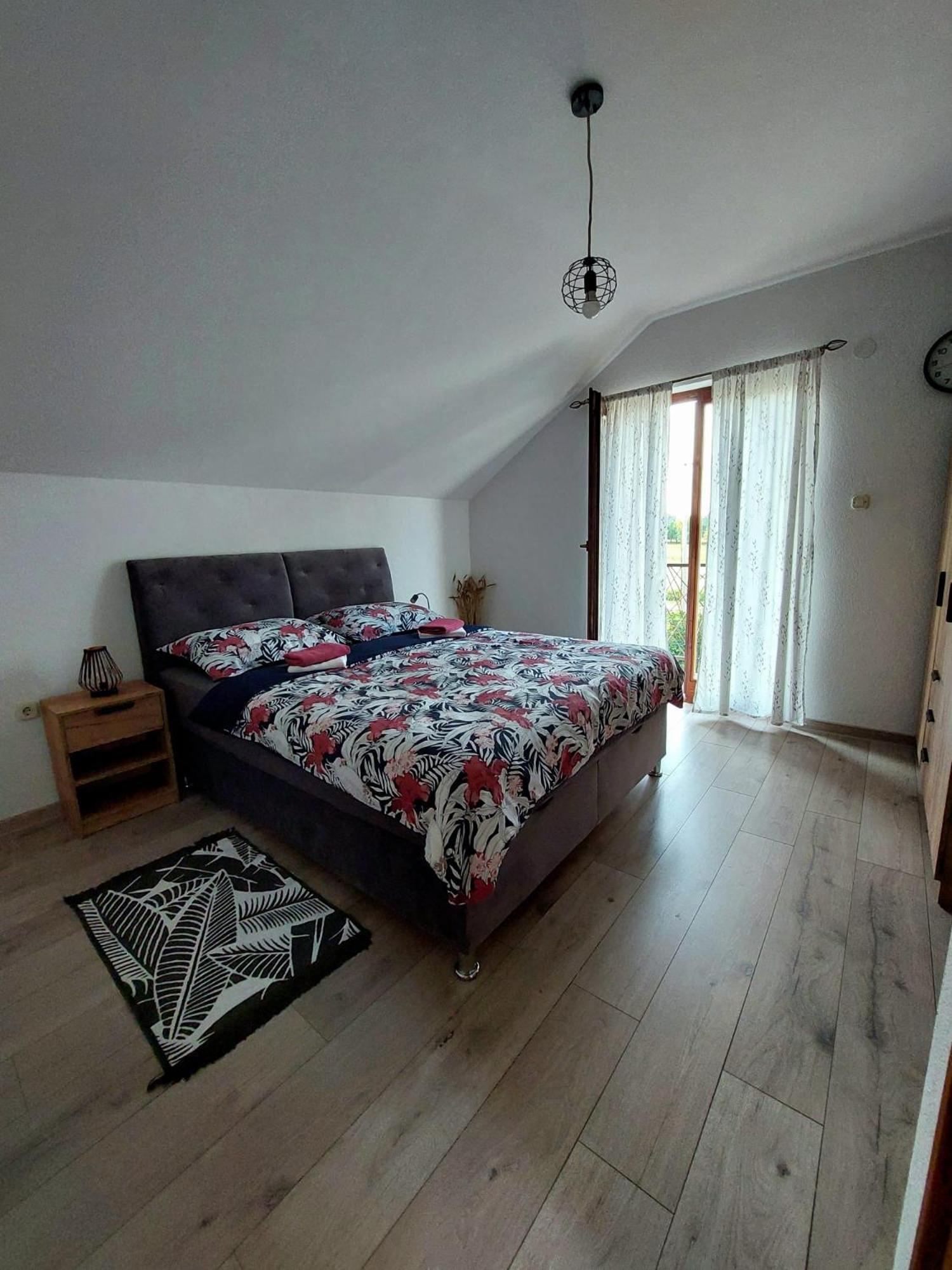 Apartman Rita Perusic Exterior photo